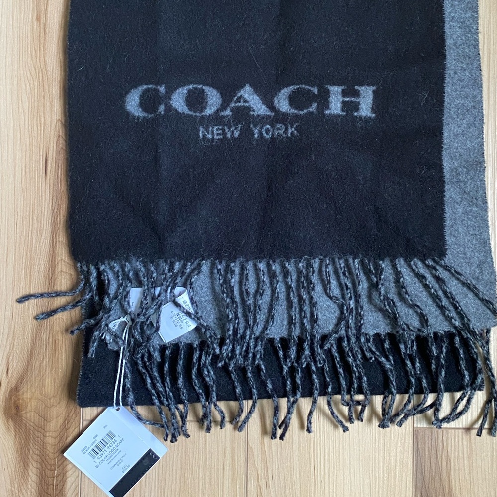 Brand New with Tag Coach Unisex Bi-Color Logo Scarf Black/Grey Below $178 Retail
